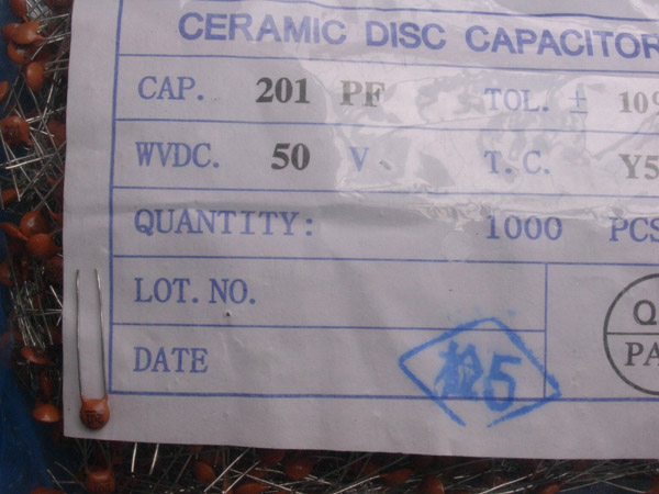 201PF DIP NPO Ceramic Capacitors