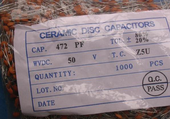 472PF DIP Ceramic Capacitors NPO