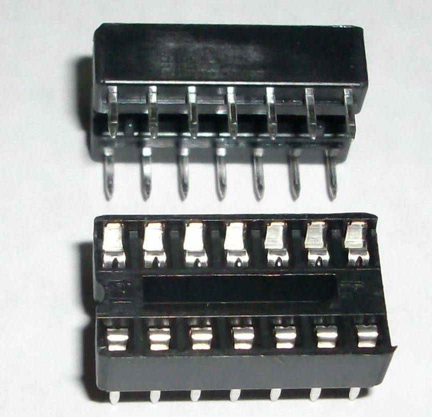 2 x IC sockets for 7 pins DIP14 ICs